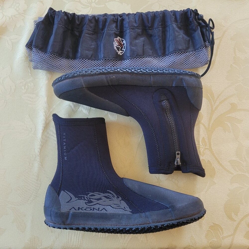 AKONA Titanium Scuba Diving Boots Mens Size 11